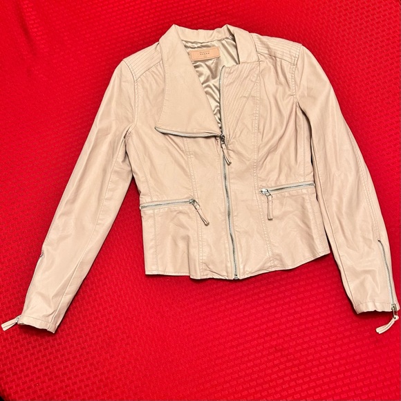 Blank NYC Jackets & Blazers - BlankNYC Size S Pretty in Pink Faux Leather Moto Jacket Zipper Closures EUC!!